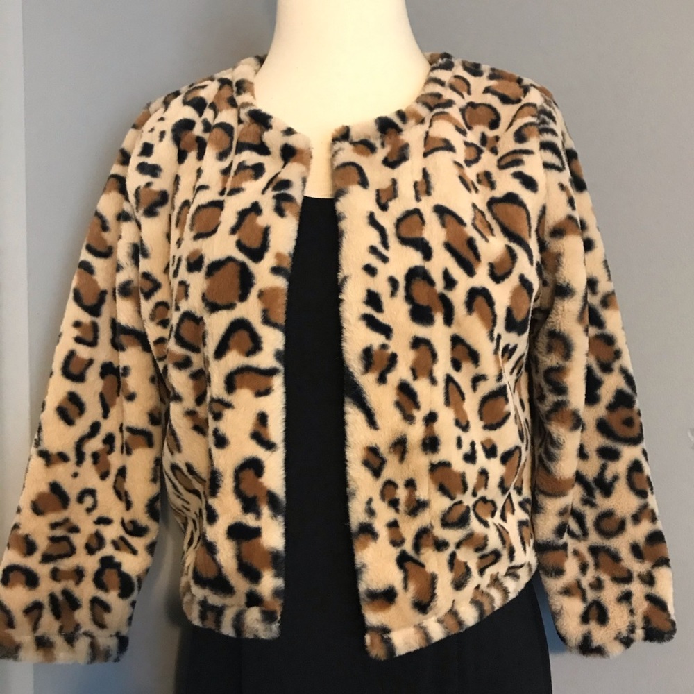Calvin Klein Cheetah Shrug